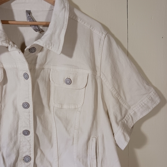 Short Sleeves White denim jacket - Picture 3 of 8